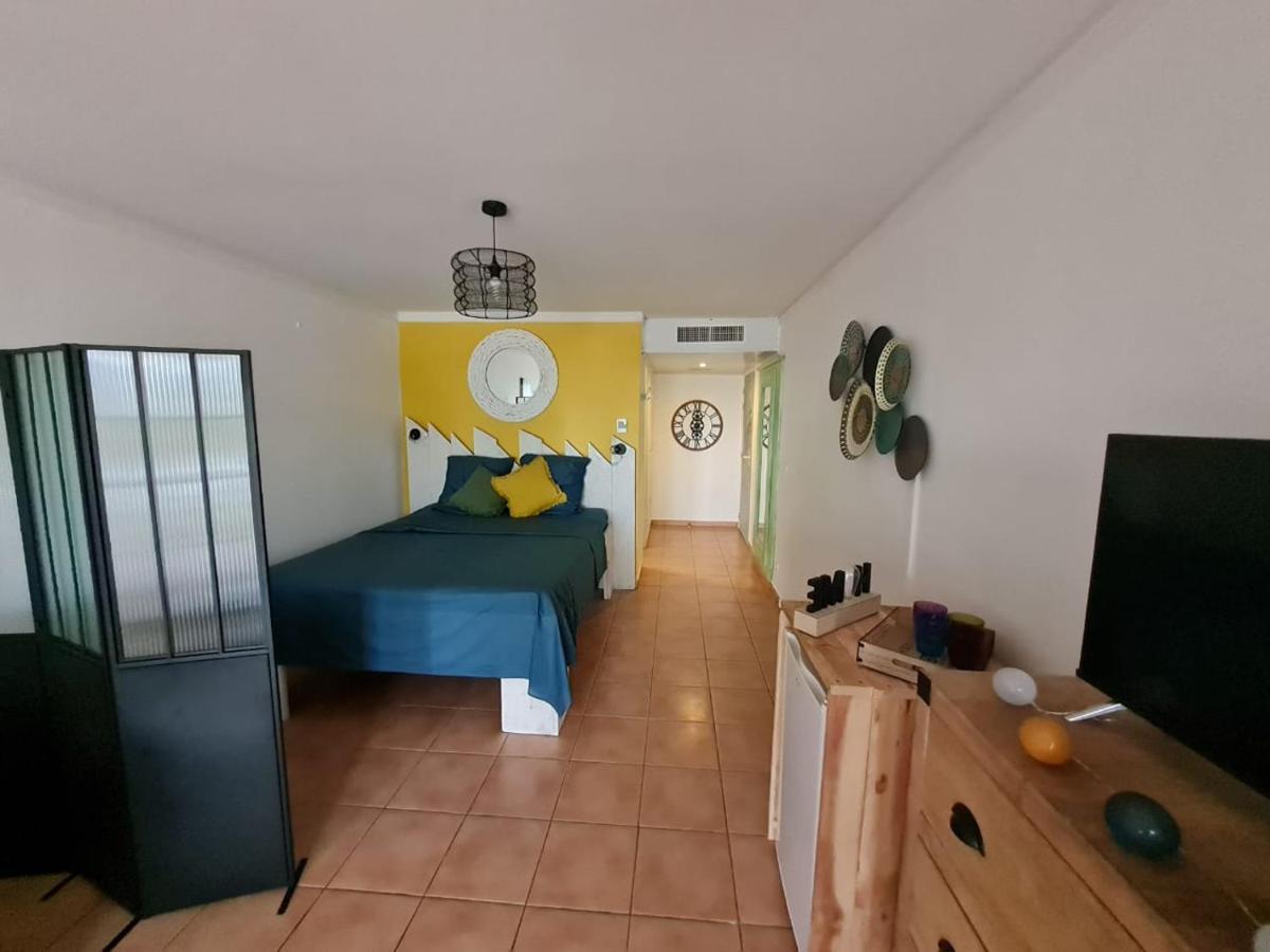 Studio Cosy, Vue Sur Mer Villages Vacances Sainte Anne Cheques Vacances Acceptes Exterior photo